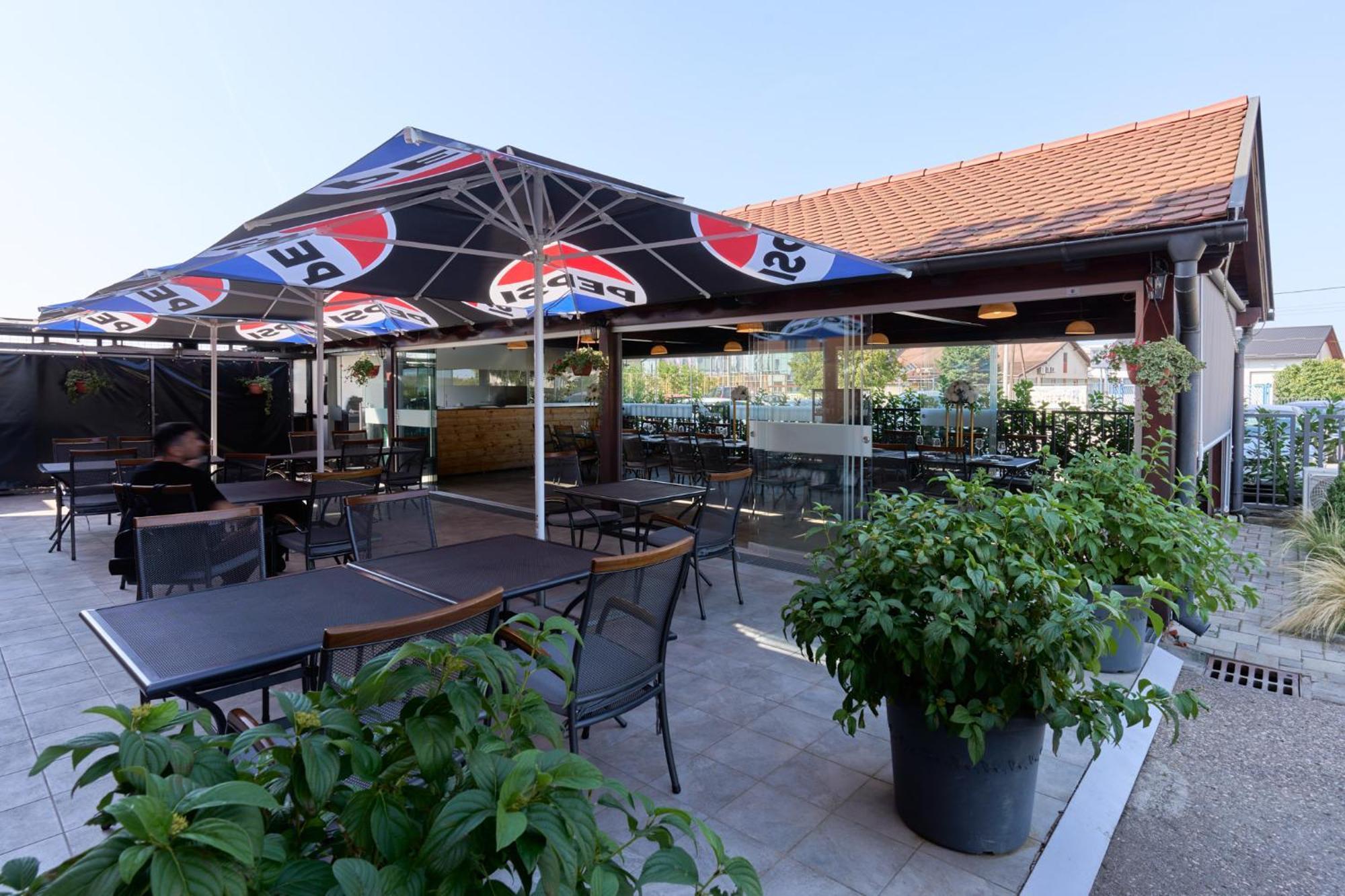ווליקה גוריצה Hotel Phoenix מראה חיצוני תמונה